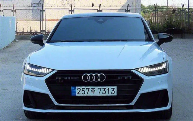 쏘울부스터EV 중고차 A7 (4K) 55 TFSI 콰트로 프리미엄 매물 사진 1 - 2022/05 58,376km